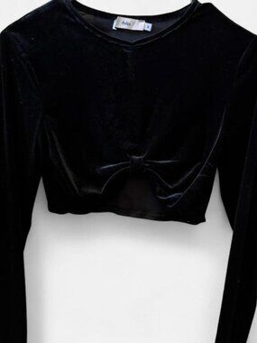 Adika Velvet Long Sleeve Crop Top